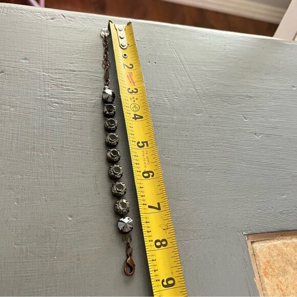 Sabika Crystal Vintage Bracelet - Picture 13 of 13